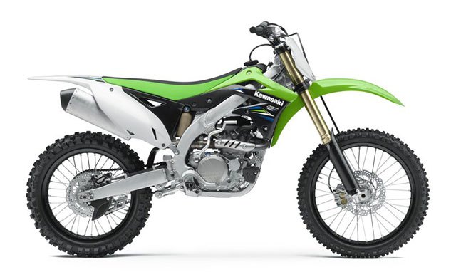 2014 kawasaki kx250f and 450f unveiled, The 2014 Kawasaki KX450F carries the same hardware into battle as last year s bike The only differences between the two are new handgrips and different graphics treatments