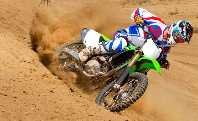 2014 kawasaki kx250f kx450f review, Our tester preferred the suspension of the KX250F to that of the KX450F