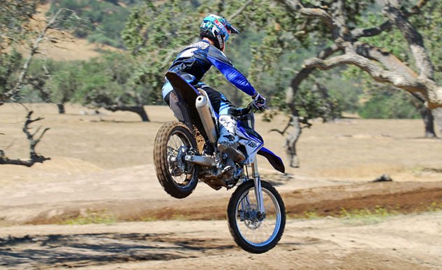 2014 yamaha yz450f review first ride, Our test rider appreciated the abundant bottom end torque