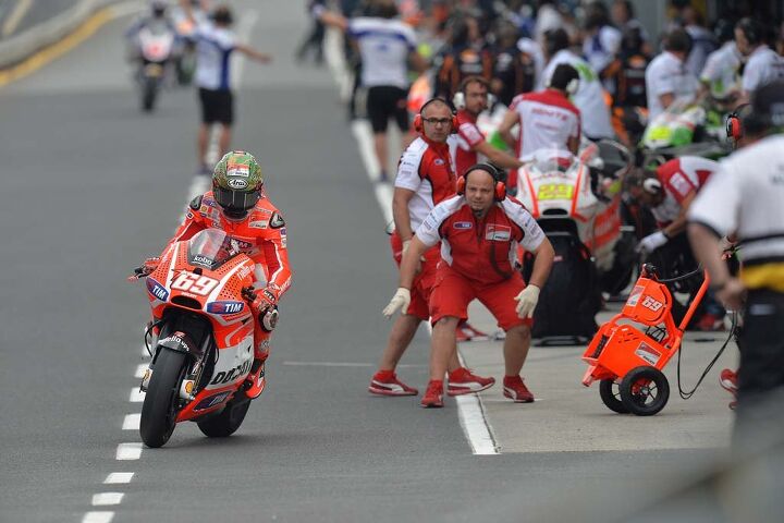 motogp phillip island 2013 results, Nicky Hayden and Ducati perform the mandatory pit stop instituted by Dorna for the 2013 Phillip Island race