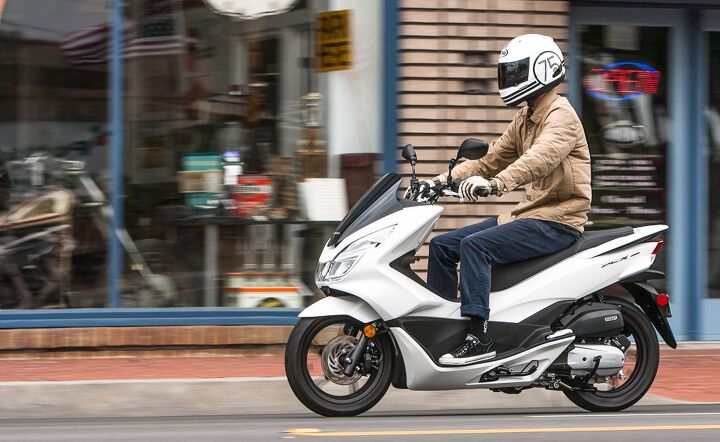 highway hopper scootout, Though both bikes accelerate at about the same pace the PCX feels snappier off the line a boon in the urban world in which it will live