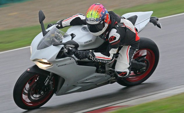 2014 Ducati 899 Panigale Review – First Ride