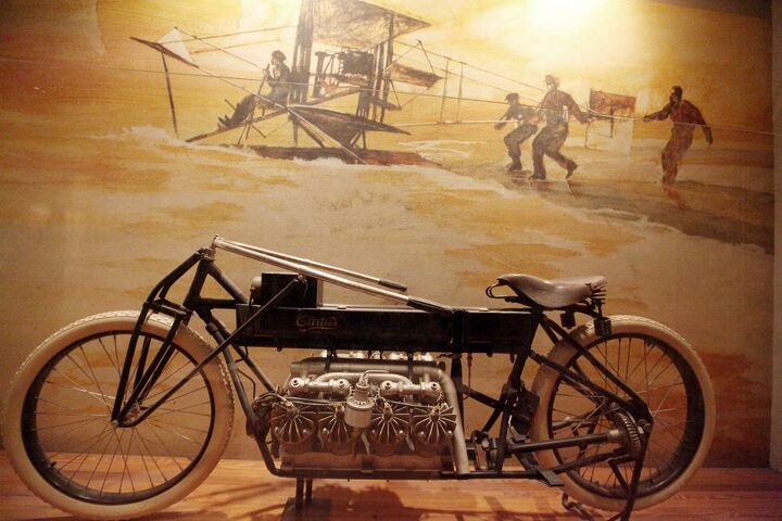 the wings tour 2014 leg one, Glenn Curtiss 1906 V 8 motorcycle 269 ci 40 hp 1 800 rpm It set an unofficial world record of 136 mph in 1907 unofficial because the drive shaft broke and the motorcycle couldn t make another pass This machine made Curtiss the fastest man in the world until 1911