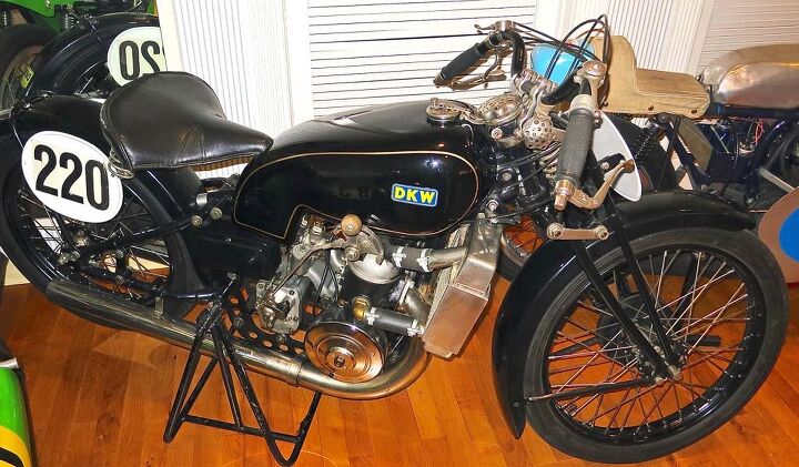 solvang vintage motorcycle museum, The 1928 DKW 500 was also supercharged by a bottom cylinder DKW was part of the pre war Auto Union which ultimately became Audi