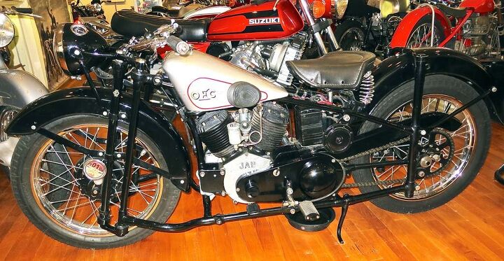 solvang vintage motorcycle museum, The OEC Osborn Engineering Company of 1931 featured a 750cc JAP V Twin and duplex steering Note front fork