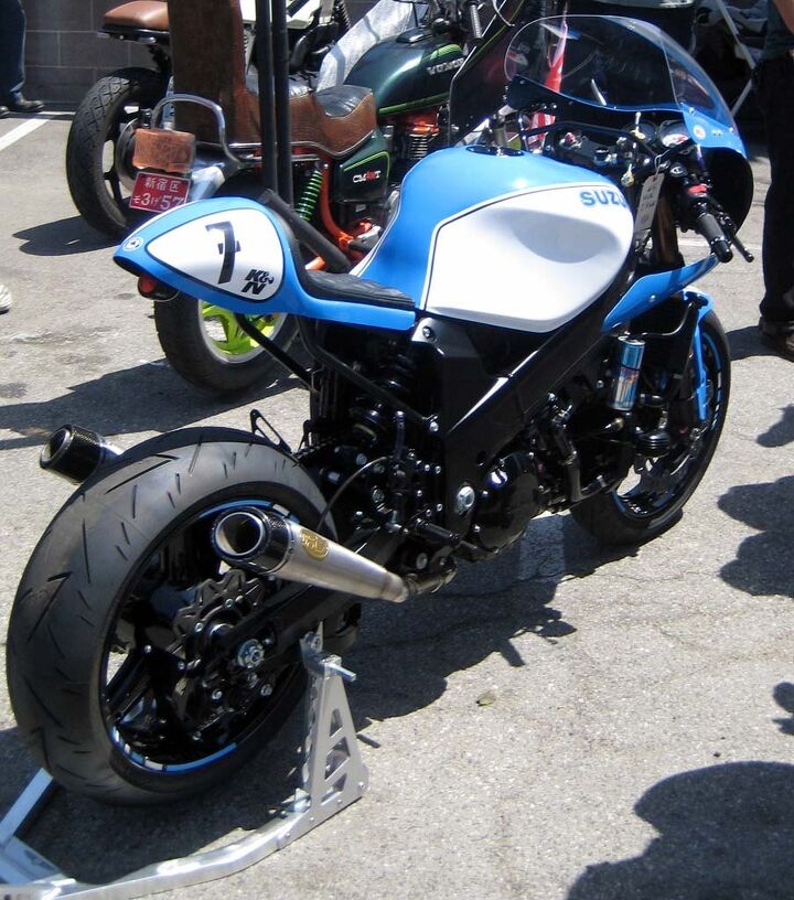 the deus boundless enthusiasm biker build off report, Pipes are nifty units from Roland Sands
