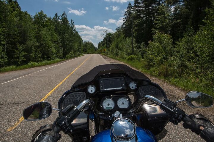 touring ontario s highlands, In 2015 the Road Glide returned after a one year hiatus It s available in the standard FLTRX version and the FLTRXS Road Glide Special Helping make the Special special are the upgraded Boom Box 6 5GT audio system featuring a color touchscreen and navigation capability Reflex Linked Brakes with ABS the Smart Security System with proximity based fob a painted inner fairing and custom pinstriping