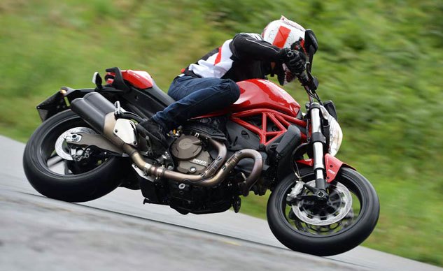 2015 Ducati Monster 821 Review - First Ride