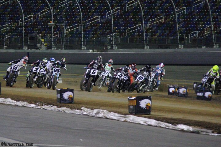 daytona 2018 more races than a wheel bearing factory, The tight corners on this track get crowded All the riders want to be at the same pivot spot exiting turn two