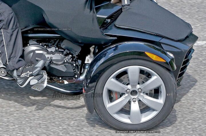 2015 can am spyder roadster spied