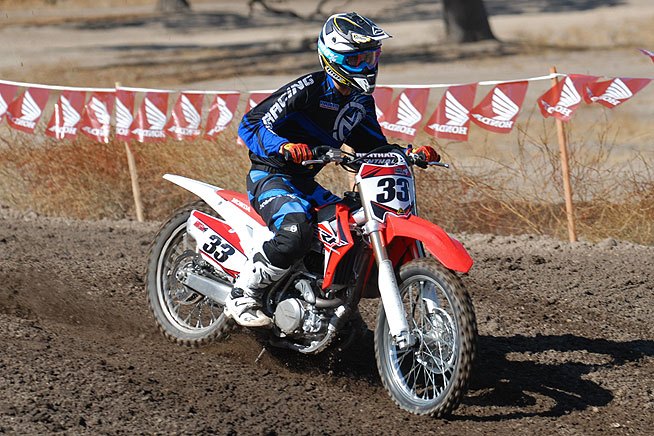 2015 honda crf450r first ride review, The CRF450R s suspension is extremely forgiving Suspension stroke is smooth and controlled at both ends with excellent bottoming resistance which only aids rider confidence