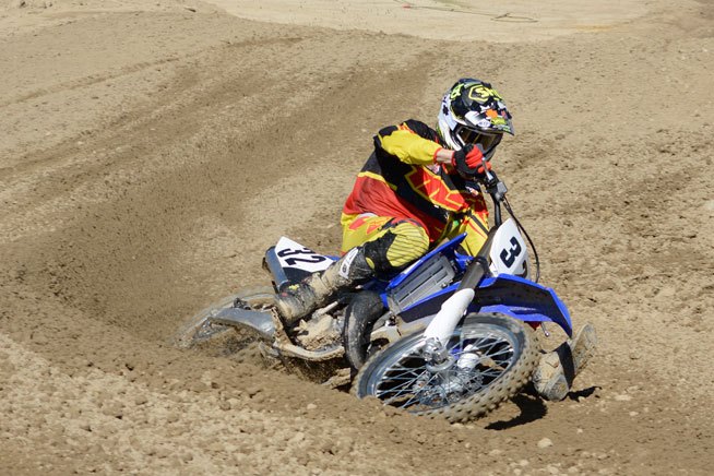 2015 yamaha yz125 yz250 first ride reviews, The beauty of the 125 lies in its ability to teach young riders the key fundamentals of corner speed and momentum conservation It isn t just fun to ride It s also a training tool that will make riders faster when they graduate to bigger more powerful machinery