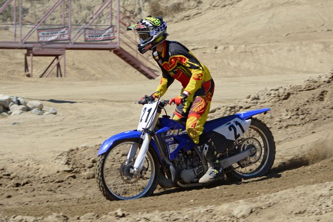 2015 yamaha yz125 yz250 first ride reviews, While Bell got along reasonably well with the stock suspension on both the YZ125 and the YZ250 shown here the fork and shock valving in both machines was a little soft for his tastes