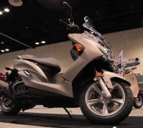 AIMExpo 2014: Yamaha 2015 SMAX Scooter First Look Video