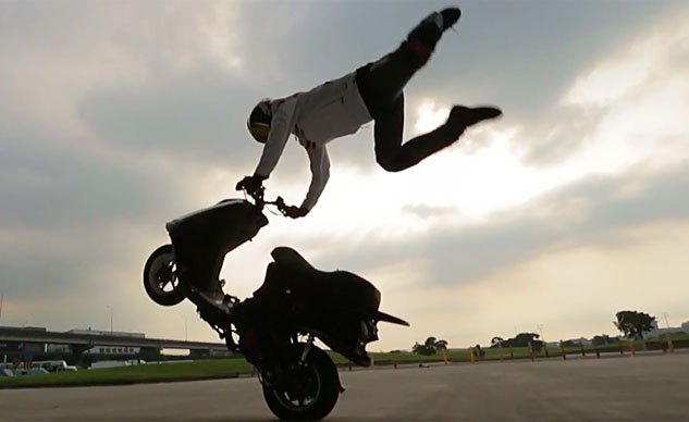 Weekend Awesome – Scooter Stunter Masaru Abe