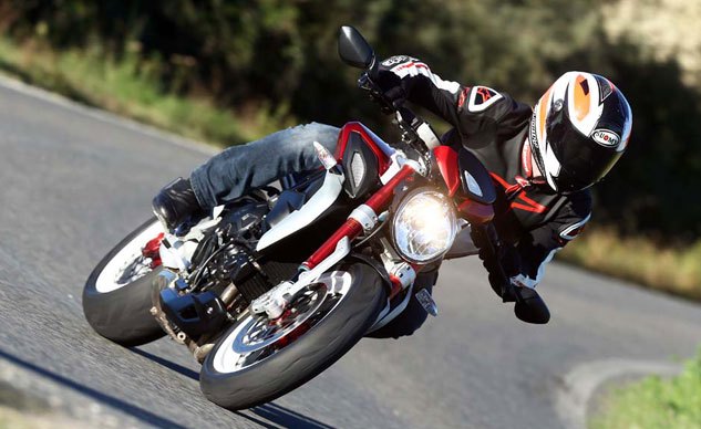 2015 MV Agusta Brutale 800 Dragster RR First Ride Review