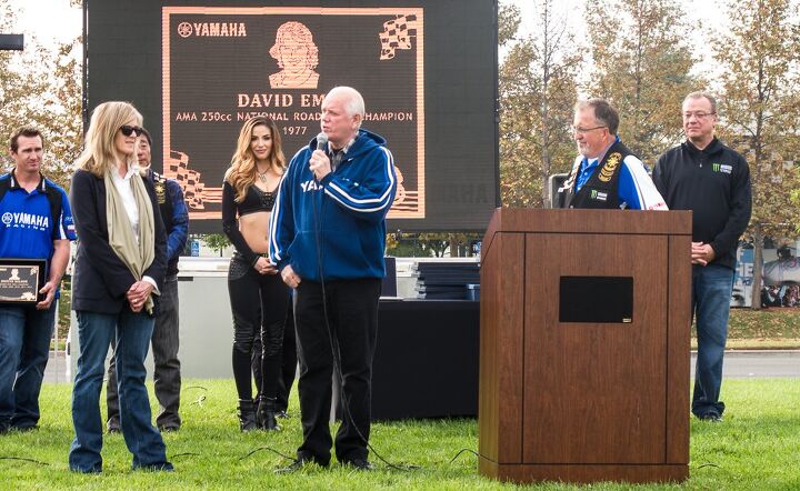 yamaha star touring and riding association and racers gather for charity and, Daytona winner Don Emde and his sister Nancy Emde Steward accept the plaque honoring the 1977 AMA 250cc Championship won by their brother David Emde who died in 2003