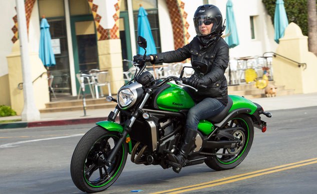 2015 Kawasaki Vulcan S First Ride Review - Female Perspective