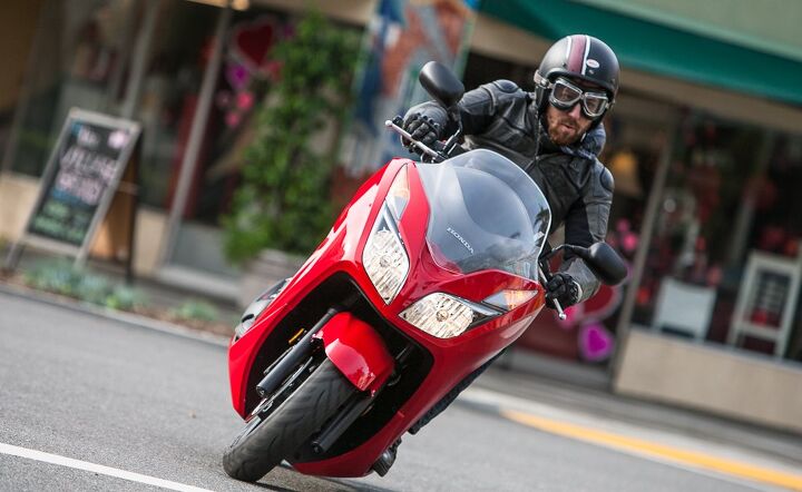 2015 honda forza review, The Honda Forza is right at home scooting around the town