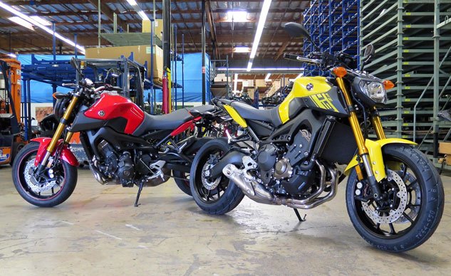 2015 Yamaha FZ-09: New and Improved Fuel Injection!