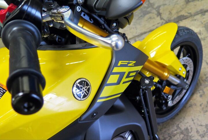 2015 yamaha fz 09 new and improved fuel injection, The Bumblebee inspired Cadmium Yellow is sweet indeed MSRP is 8 190