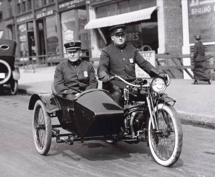 discovering dragon s teeth, Police Cruiser Indian sidecar combo on patrol