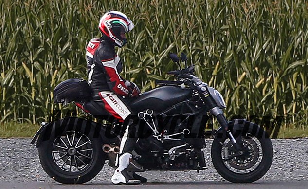 Spy Shots: Ducati Diavel Gets A Makeover!