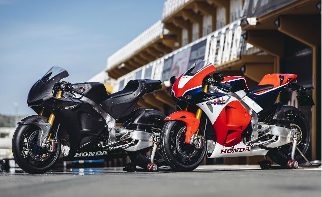 2016 honda rc213v s first ride review, The RC213V S is available in the tricolor design or unpainted carbon fiber For those willing to afford this bike the idea of a few thousand more for a custom paint job is but a drop in the financial bucket