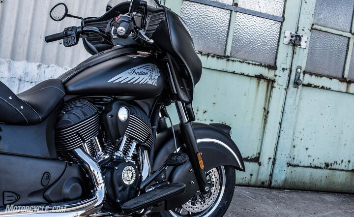 indian motorcycle unveils 2016 chieftain dark horse, Black is beautiful