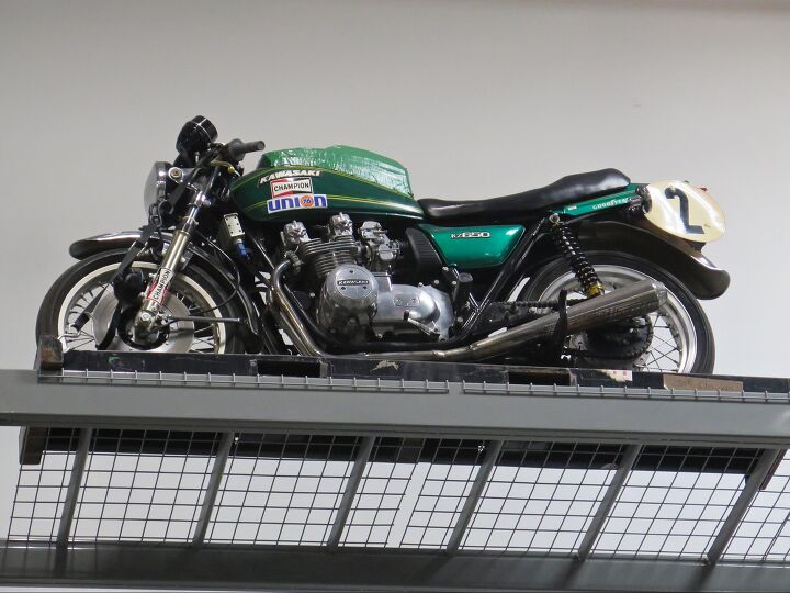 top ten treasures at kawasaki usa, And this KZ650 set a 24 Hour record in its class in 1977 117 149 mph with a bunch of the same guys as well as Kawasaki s Walt Fulton III