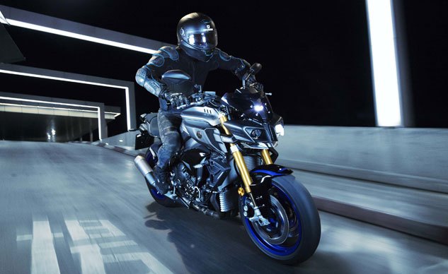 2017 Yamaha MT-10 and MT-10 SP Preview