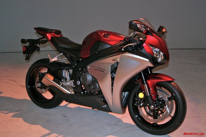 church of mo first look 2008 honda cbr1000rr, Swoopy and smooth lines are intended to make the new CBR1000RR recognizable as distinctly Honda according to American Honda s Jon Seidel