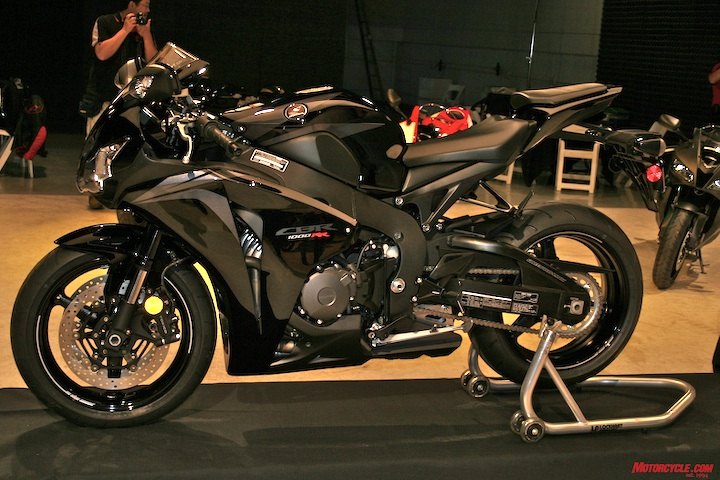 church of mo first look 2008 honda cbr1000rr, This is the limited edition Black Metallic Grey for 2008 that will see a run of less than 500 units Cost for the scheme is only 200 more than the 11 599 standard colors