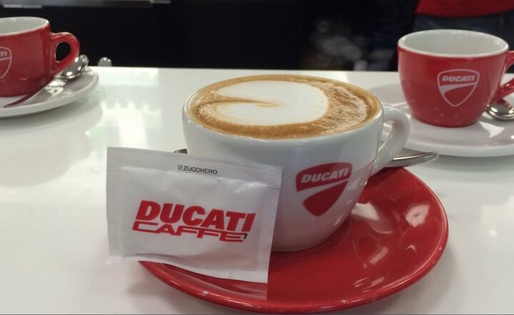 2017 marks a new era for jorge lorenzo, Lorenzo tweets Ducati branding Cappuccino as a statement of loyalty
