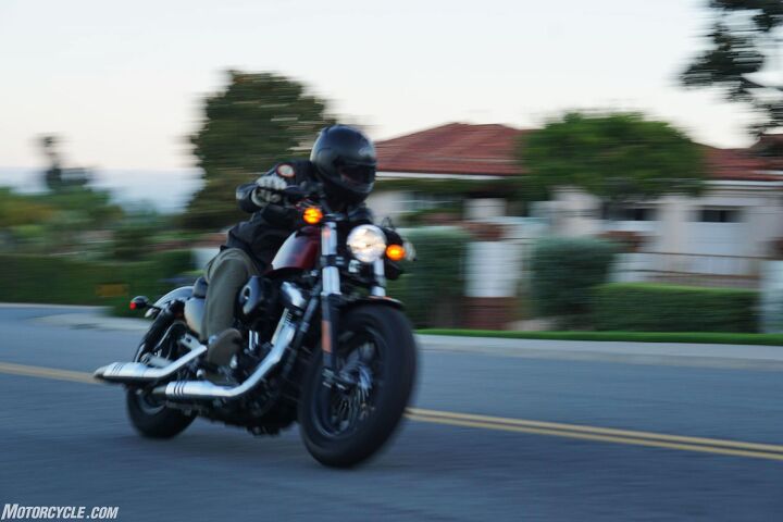 2017 harley davidson forty eight sportster review, Obeying posted speed limits with low shutter speeds