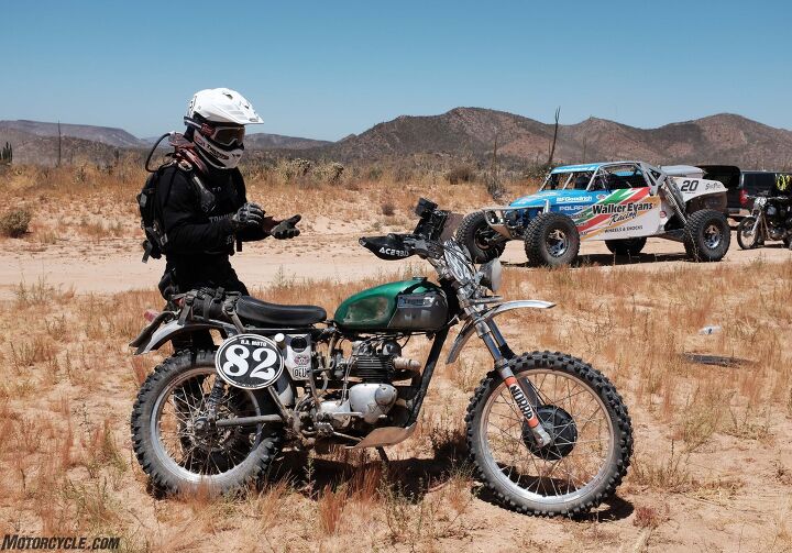 triumph in the desert 2017 norra mexican 1000, The Walker Evans team revving their engine as Viet waits at the checkpoint