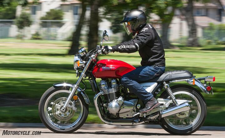 2017 honda cb1100ex review, The CB1100EX s ergonomics are comfortable for riders of various sizes The 4 4 gallon tank is remarkably slim between the knees and now includes an aircraft style flip up filler cap The seat is very comfy and its flat profile is appreciated by passengers