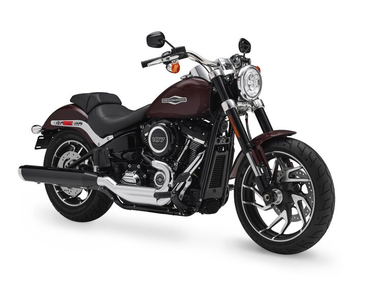 first look 2018 harley davidson flsb sport glide, Leave the quick release bags and fairing behind when you wanna and this is what you re left with The Daymaker headlight is surrounded by LEDs