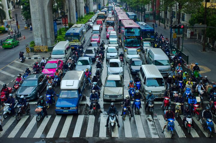 where is it legal to lane split, Scooters in Thailand Can you imagine trying to ban lane splitting where most vehicles only have two wheels