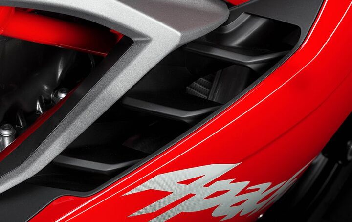 2018 tvs apache rr 310 revealed, The shark motif continues with the gill shaped vents between the layered bodywork