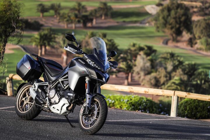 2018 ducati multistrada 1260 first ride review video, The Multistrada 1260 is visually similar to the outgoing 1200 but it does feature slight aesthetic updates to its side fairings and lighter and and more attractive wheels
