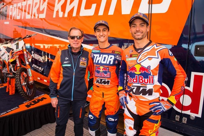 2018 ama supercross season preview, Roger De Coster Marvin Musquin and Broc Tickle Photo KTM Simon Cudby