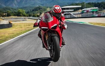 Ducati Panigale V4 Does the Dyno
