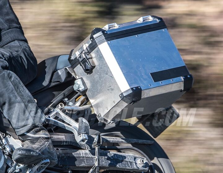 2019 bmw f850gs adventure spy photos, The test bike was mounted with a pair of metal cases so we expect a stronger subframe to support the heavier panniers as well as the weight of a top box and passenger