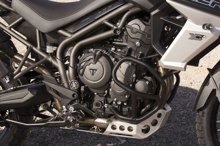 2018 triumph tiger 800 xrt and xca review first ride, Triumph continues to buck the twin cylinder trend with its smooth revving three cylinder engine Its power curve is practically flawless with seamless torque from the bottom to the top of the rev range