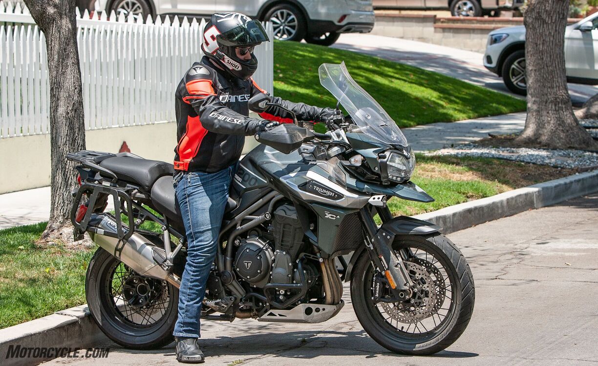 Motorcycle Sharp New Rider: How To Take A Sharp Turn From A Stop On A Motorcycle ...
