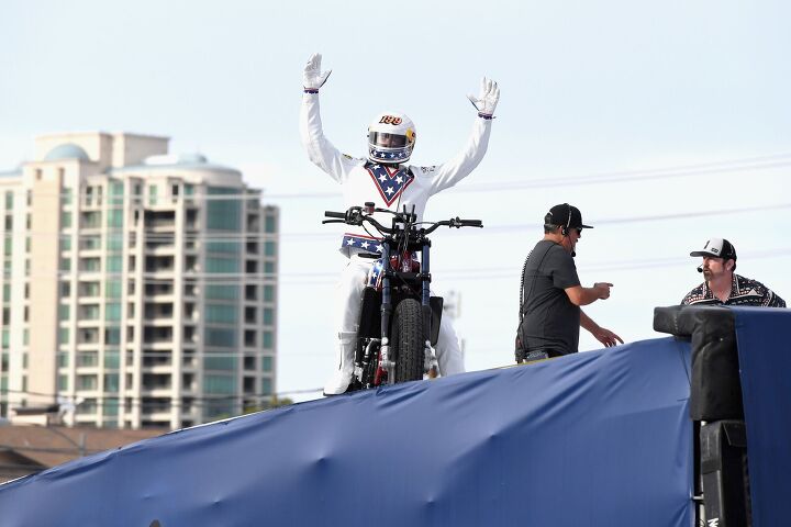 travis pastrana pays homage to evel knievel and soars his way into the record books