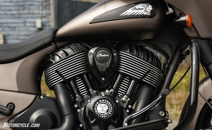 2019 indian chieftain dark horse review first ride, The Dark Horse s blackout treatment on the engine is visually stunning