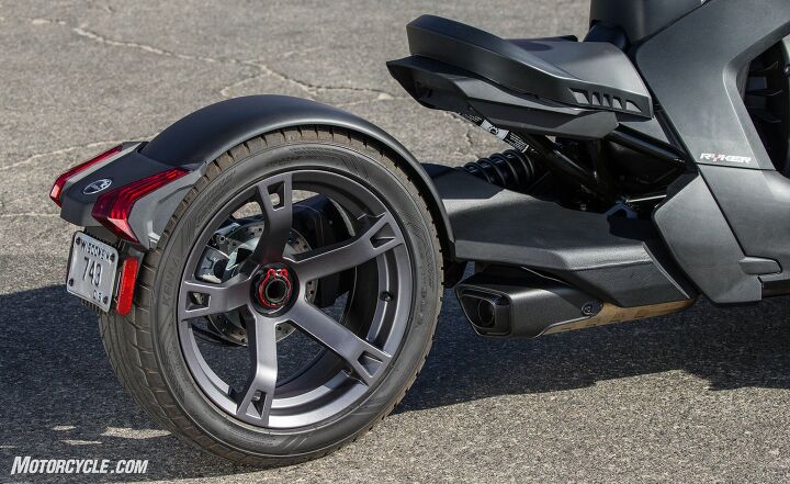 2019 can am ryker review first ride, A single sided swingarm and a solo nut retaining the wheel in a price point vehicle Can Am has given the Ryker a bargain price without a cheap appearance