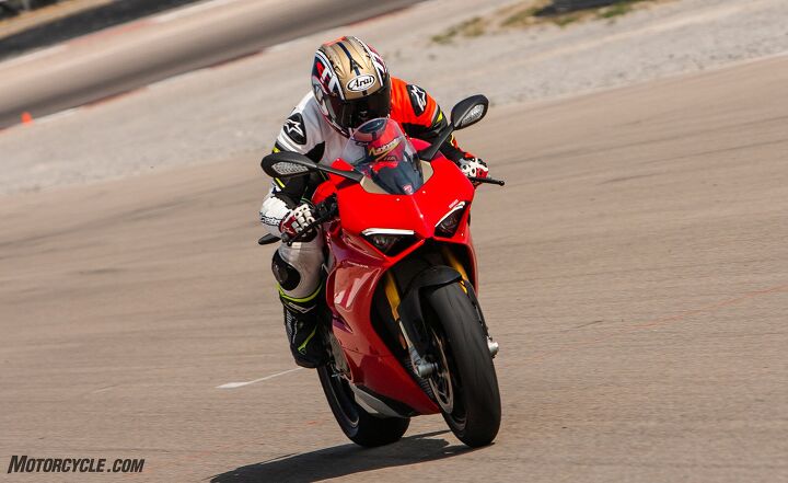battle of the titans aprilia rsv4 rf vs ducati panigale v4 s track, With its 104cc displacement advantage over the Aprilia and the horsepower that goes with it once you decide to release all of the Ducati s power you better hang on